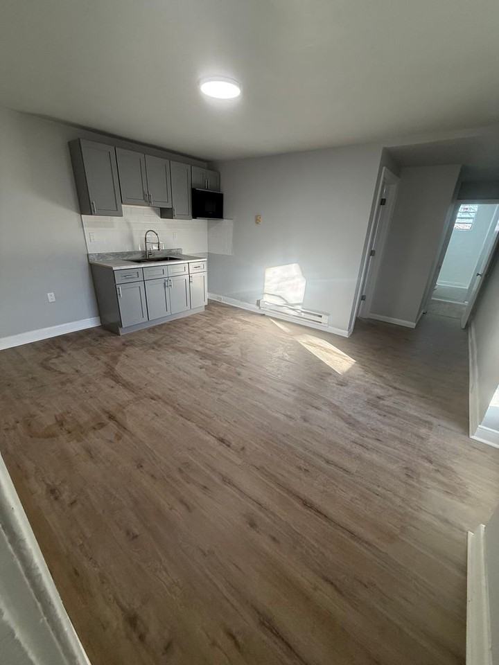 106 N 6th St #3 - Photo 3 of 6