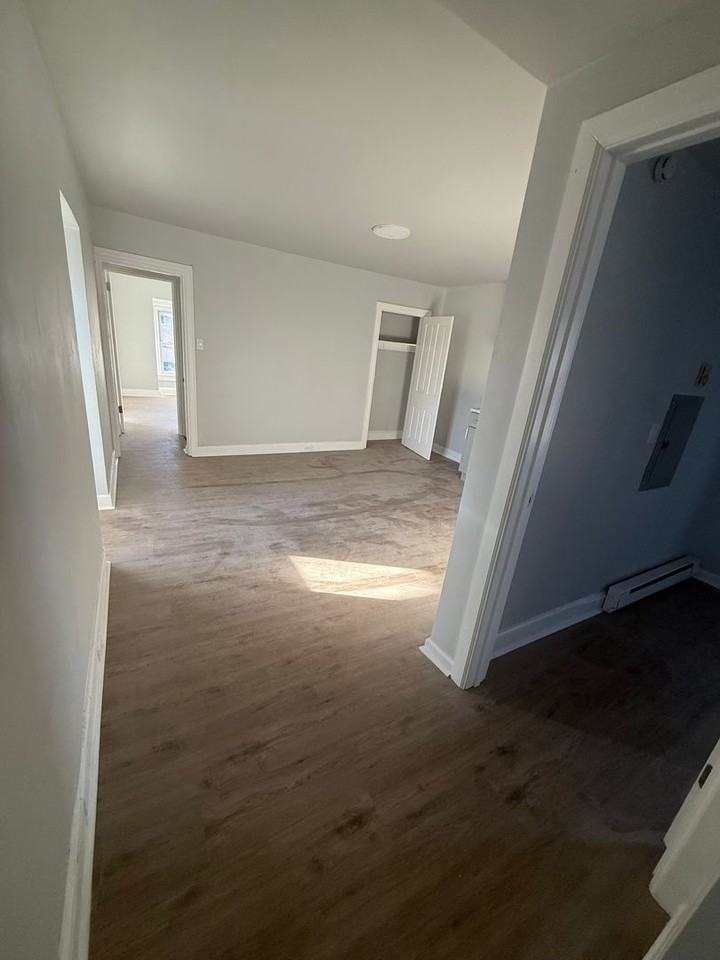 106 N 6th St #3 - Photo 5 of 6