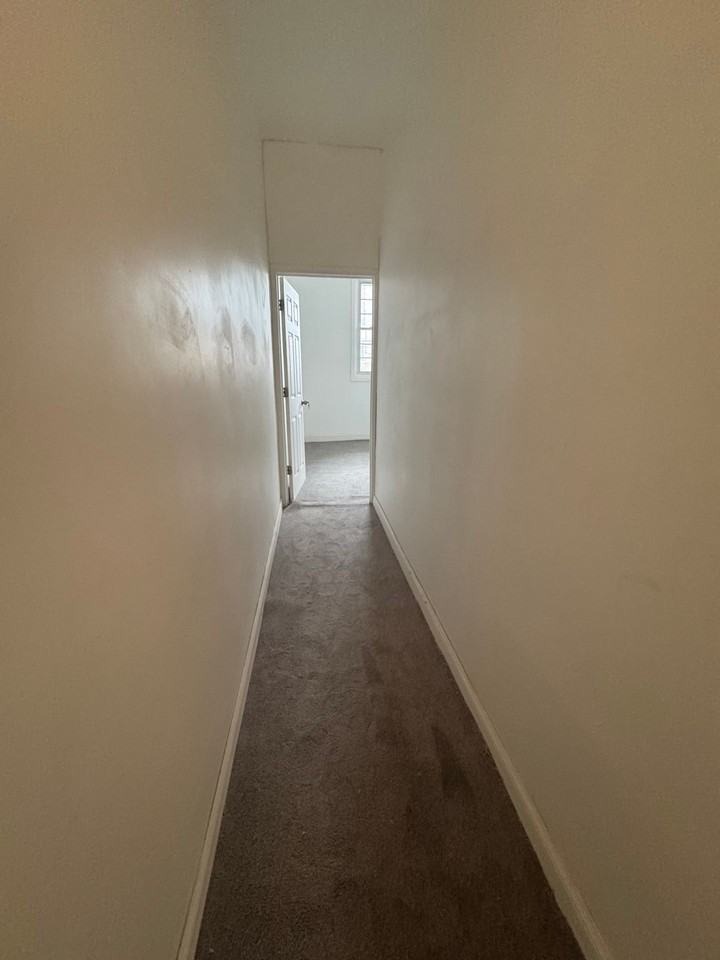 4133 Pennsgrove St - Photo 5 of 9