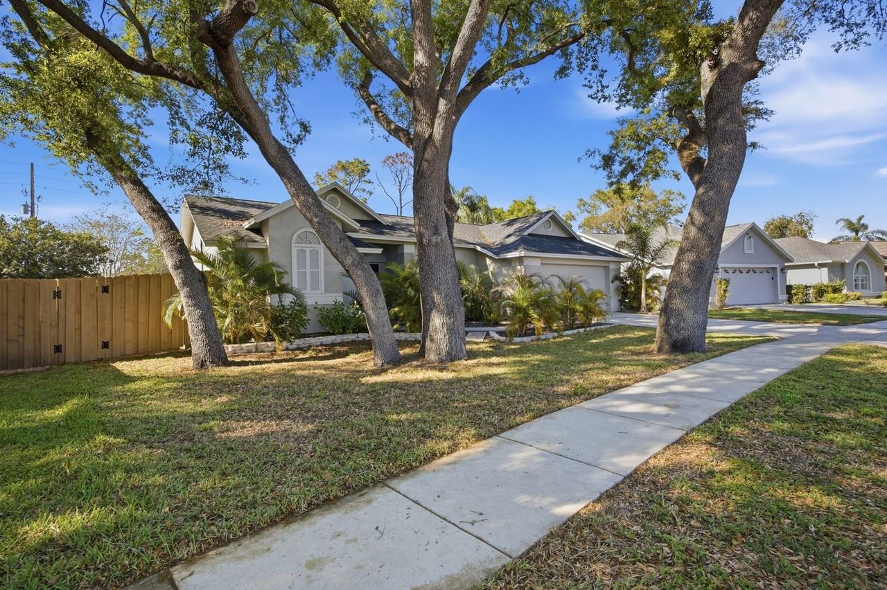 2212 Lake Bay Way - Photo 3 of 40