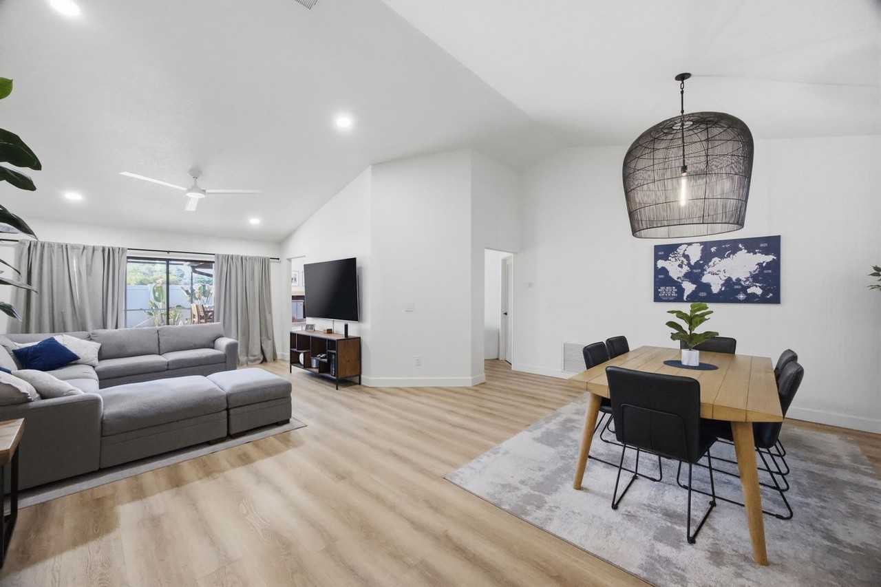 2212 Lake Bay Way - Photo 5 of 40