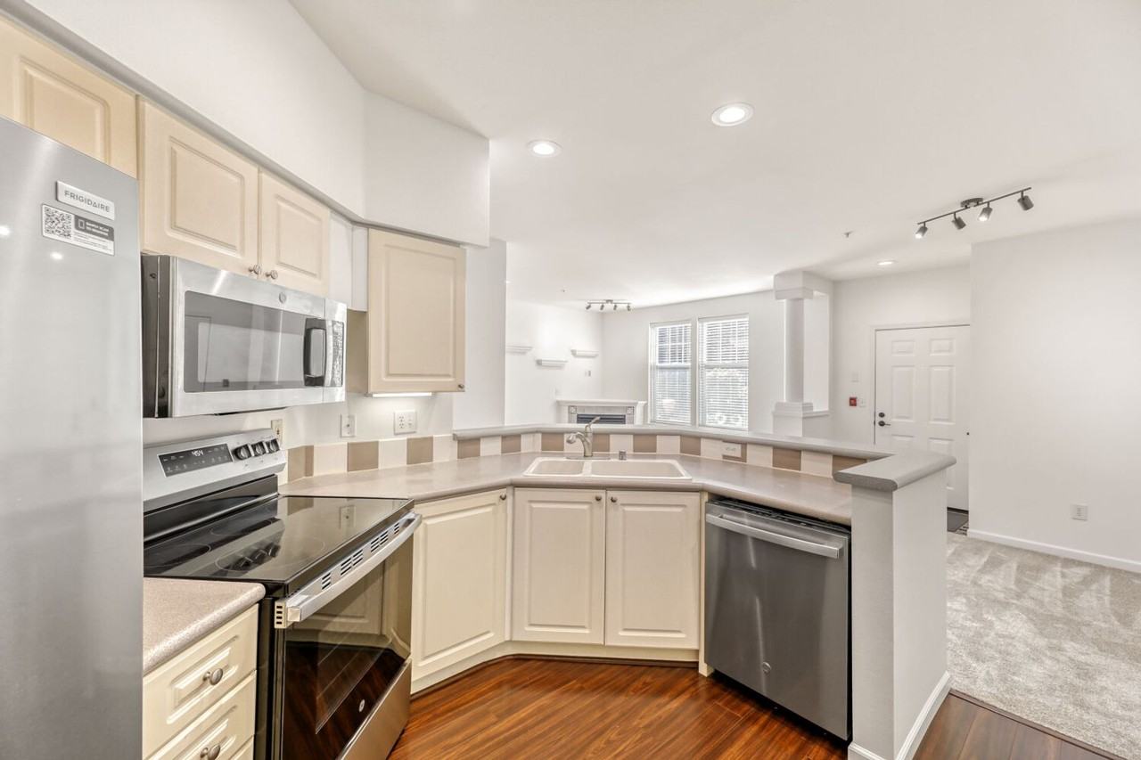 16125 Juanita Woodinville Way Ne #2502 - Photo 5 of 17