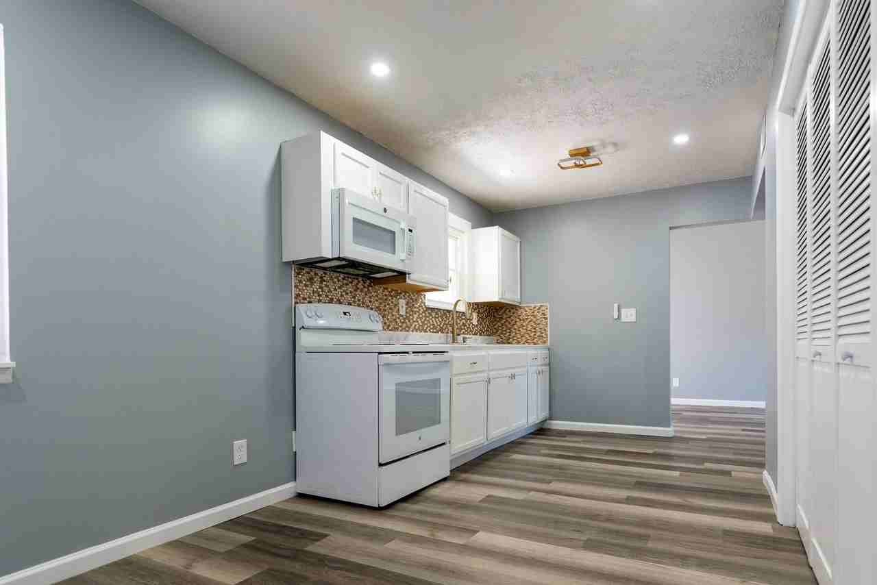 8918 Elmcreek Dr - Photo 7 of 21