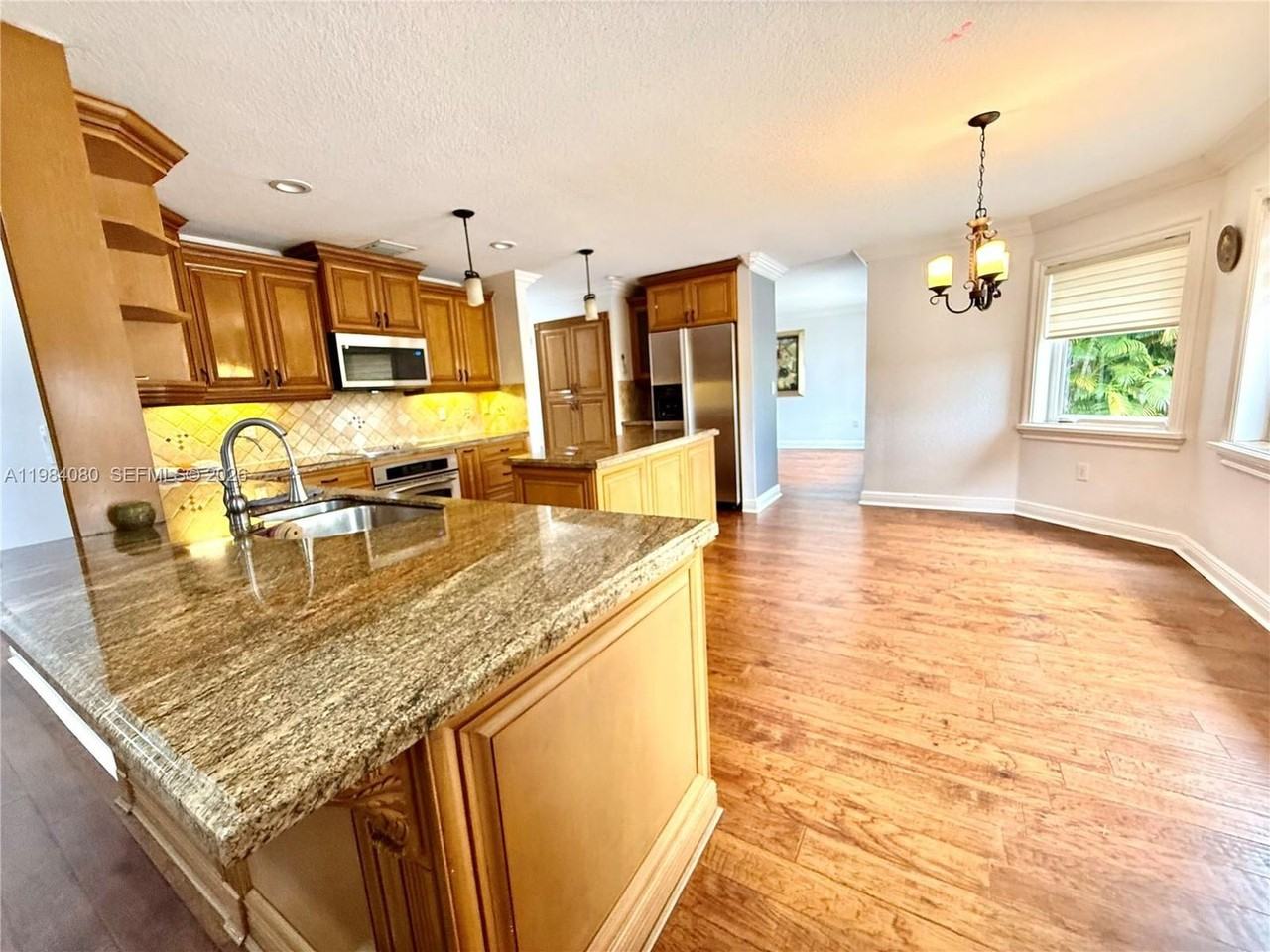 19909 Sw 7th Pl - Photo 4 of 16