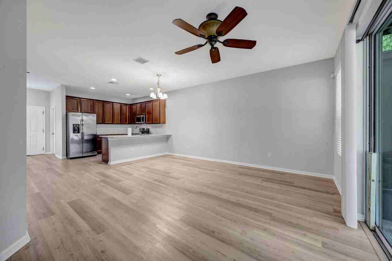 6705 Holly Heath Dr - Photo 2 of 50