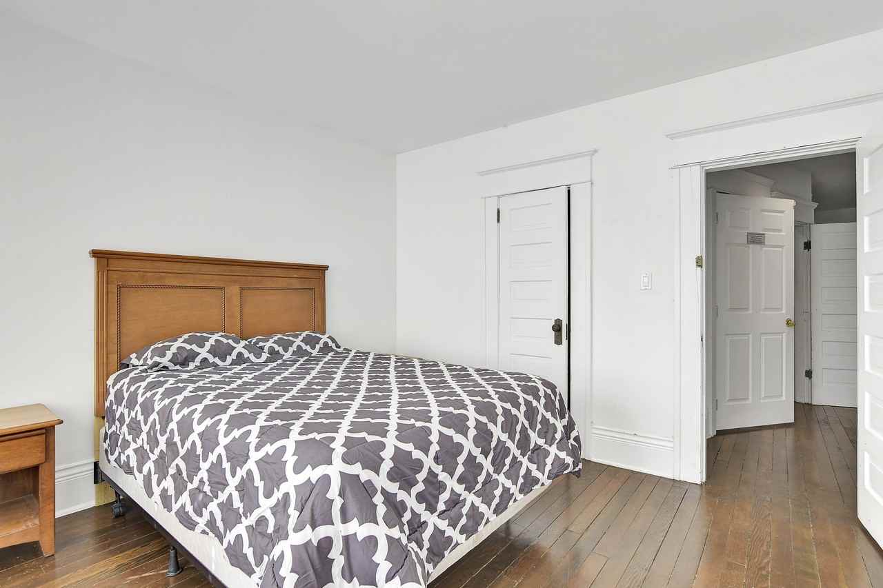 1517 Comox Street - Photo 3