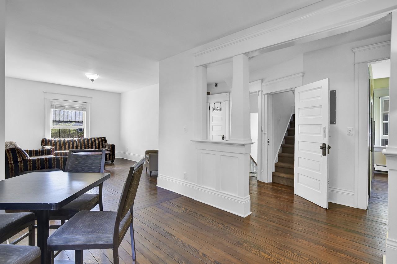 1517 Comox Street - Photo 13
