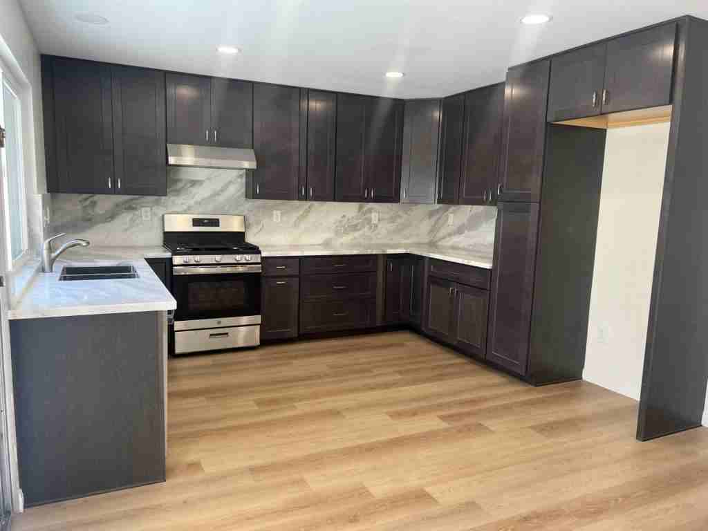 10850 Eberly Ct - Photo 3 of 8