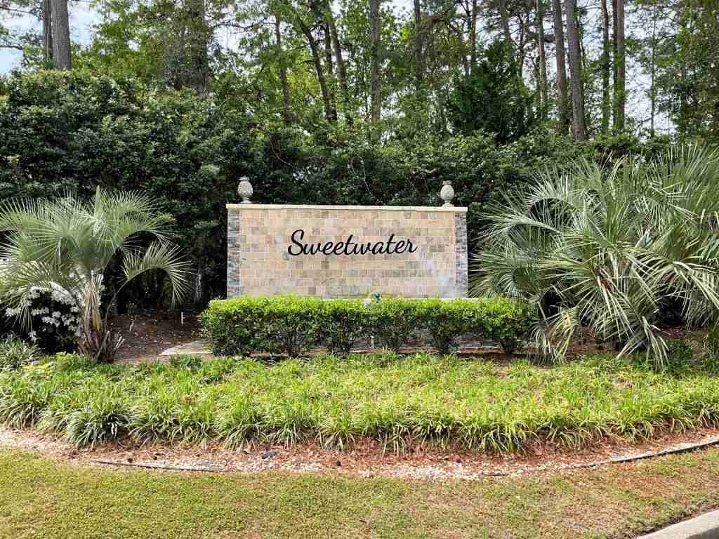 6307 Sweetwater Blvd - Photo 2 of 23