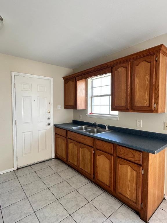 2007 N El Mundo Dr - Photo 4 of 10