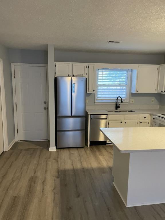 415 10th Ave S - Photo 2 of 13