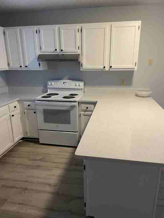 415 10th Ave S - Photo 3 of 13