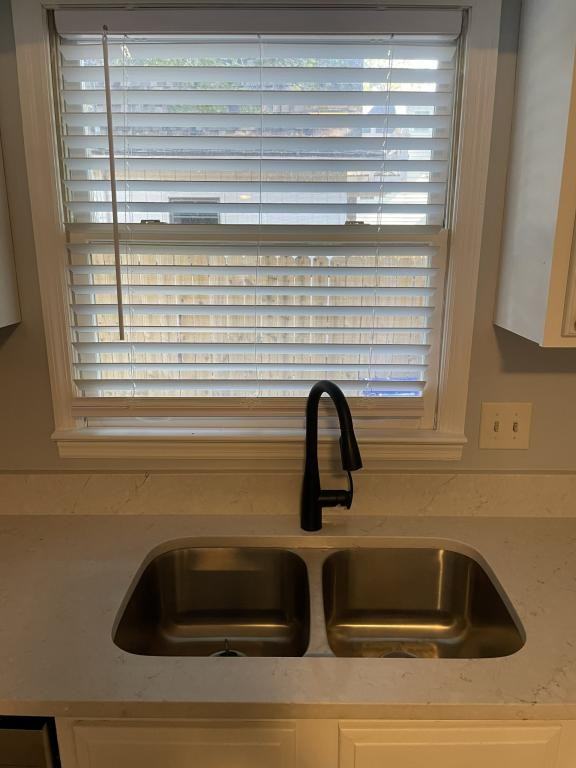 415 10th Ave S - Photo 6 of 13