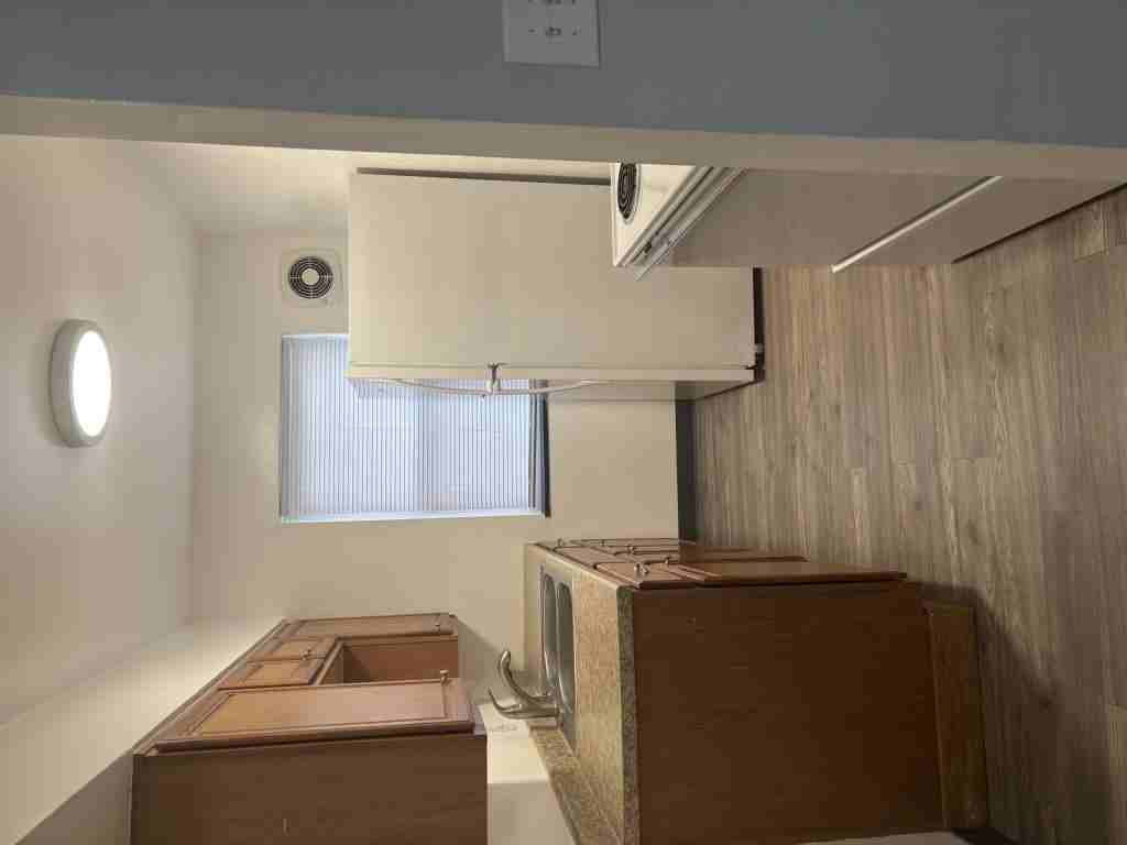 618 Jefferson St - Photo 4 of 13