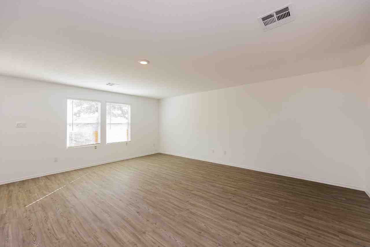 14730 Saw Ml - Photo 2 of 16