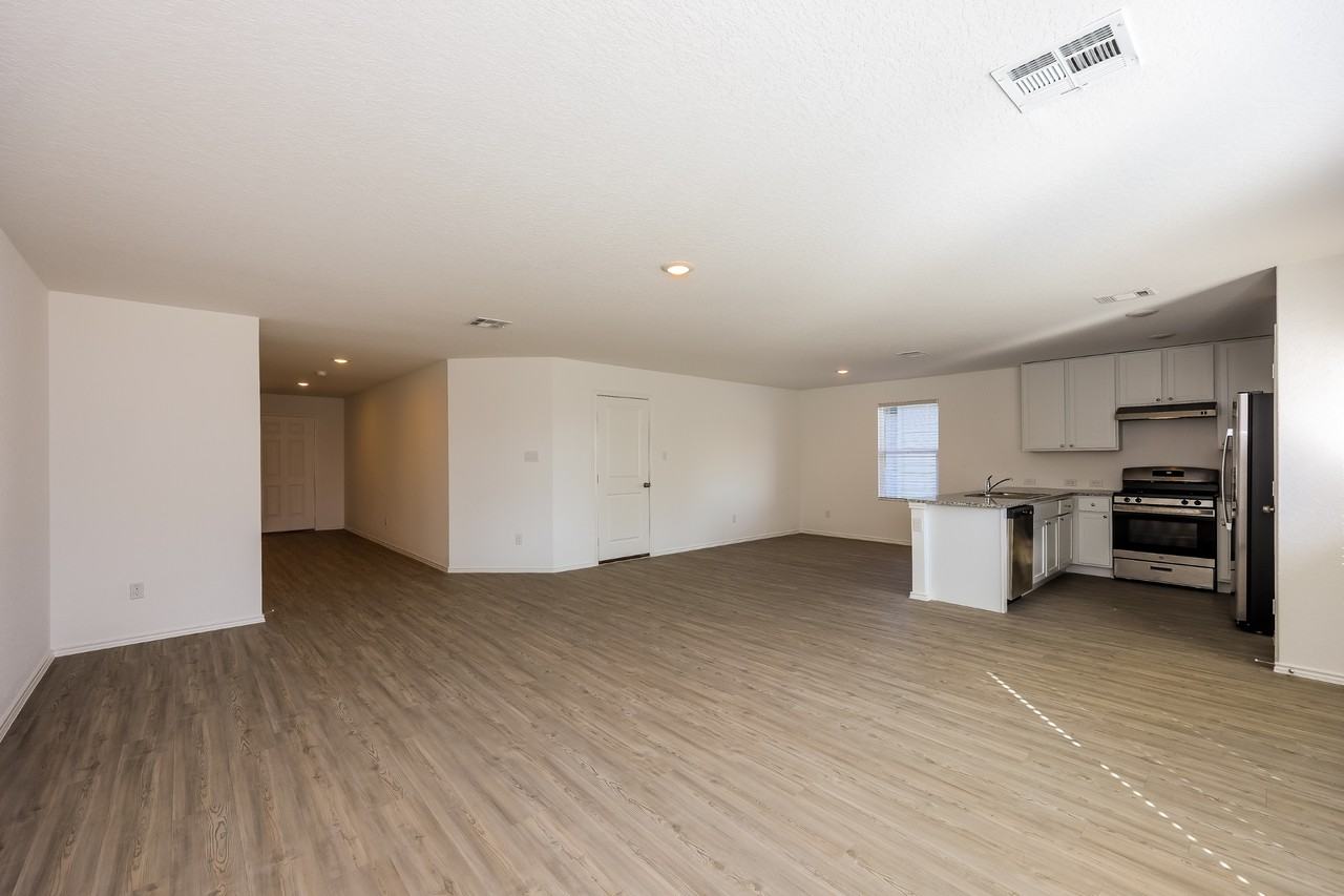 14730 Saw Ml - Photo 3 of 16