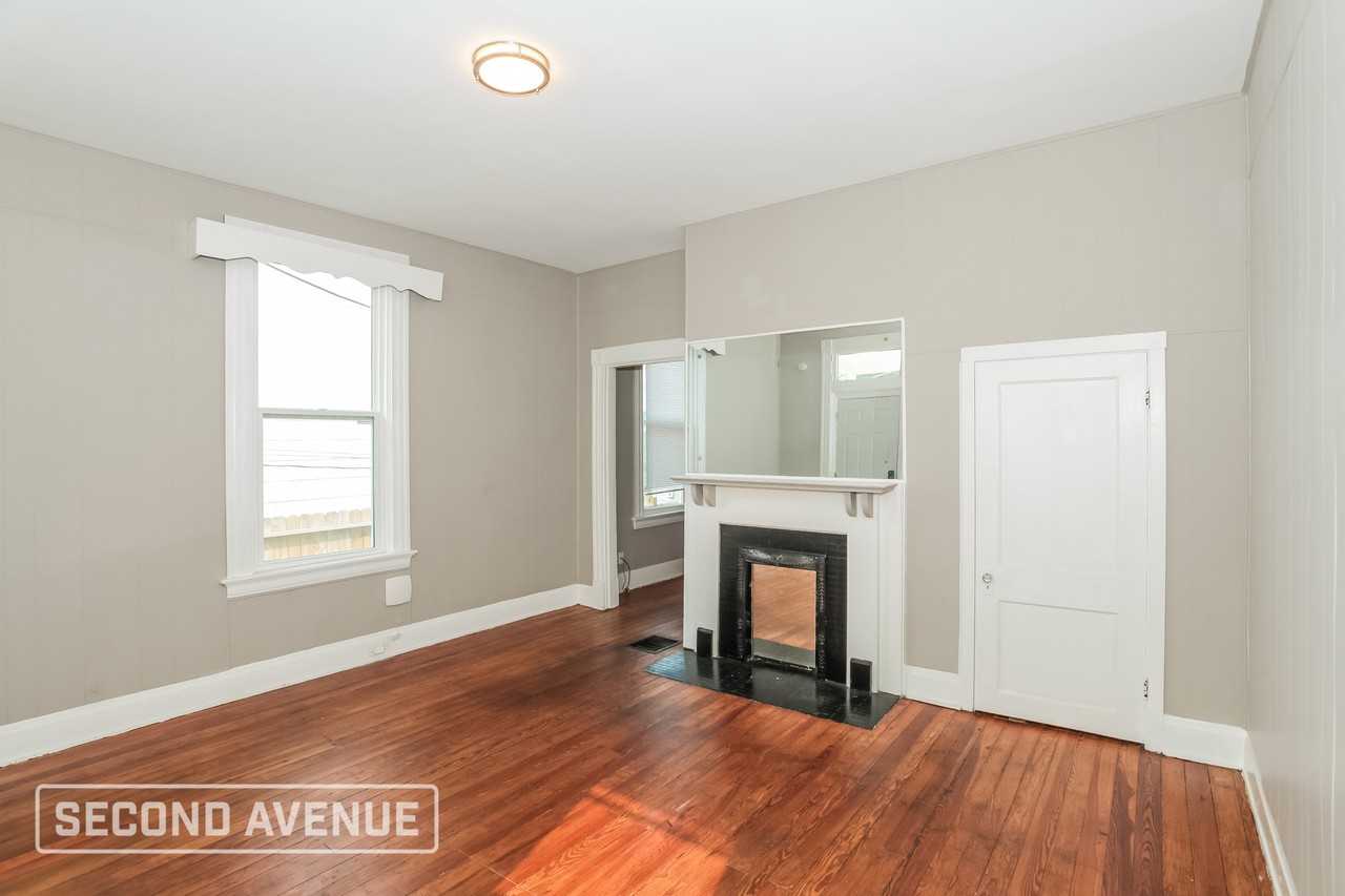 1233 Dewey Ave - Photo 5 of 26