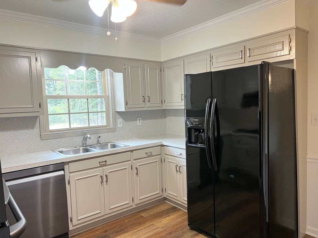 8505 Bells Ferry Rd - Photo 4 of 13