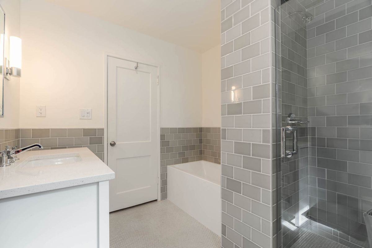 5161 Village Grn - Photo 6 of 9