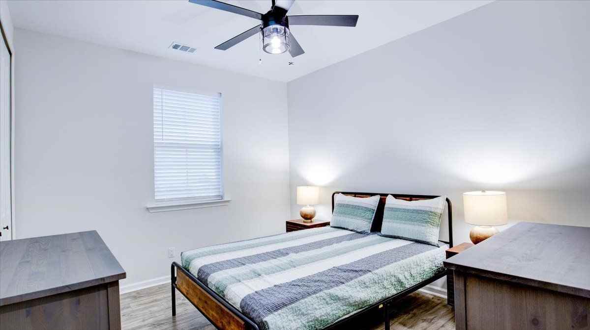 1571 Shoreside Dr - Photo 6 of 20