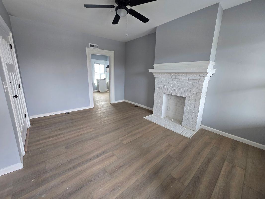 1501 Riverside Dr - Photo 6 of 7