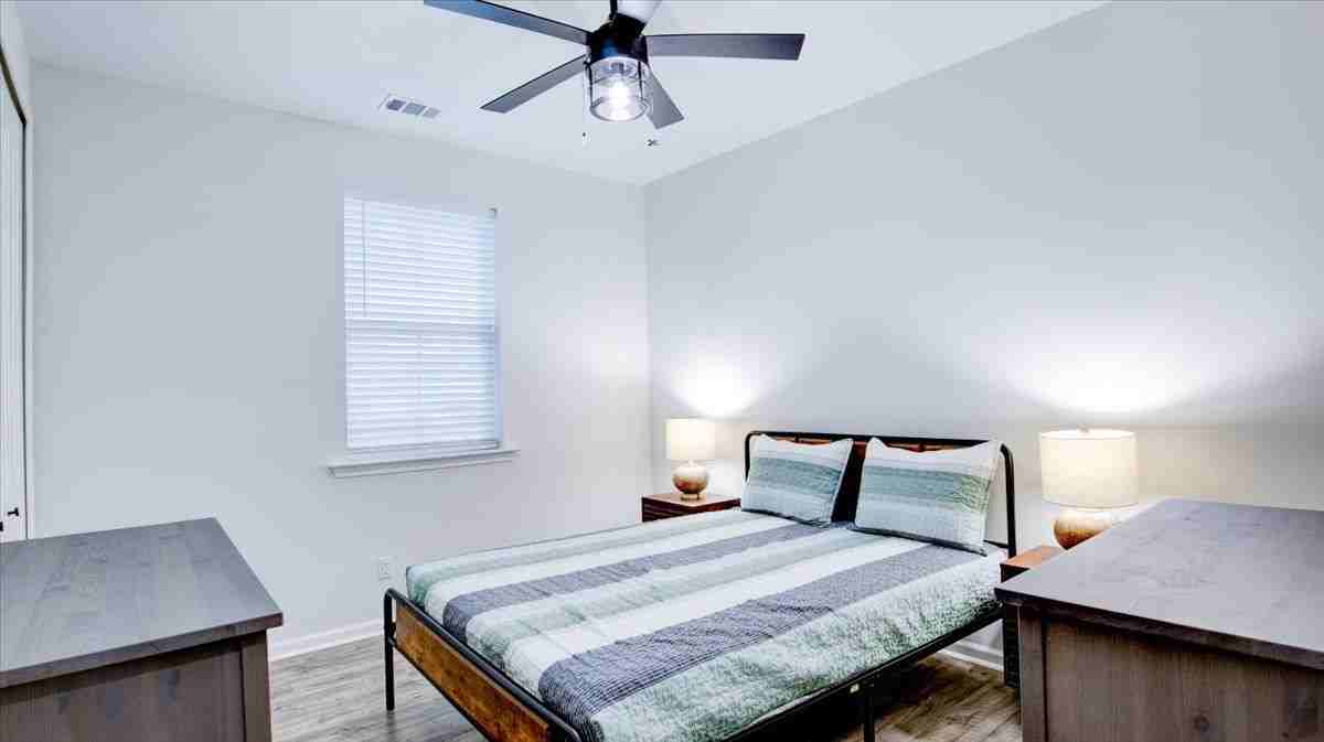 125 Parrot Ave - Photo 6 of 21