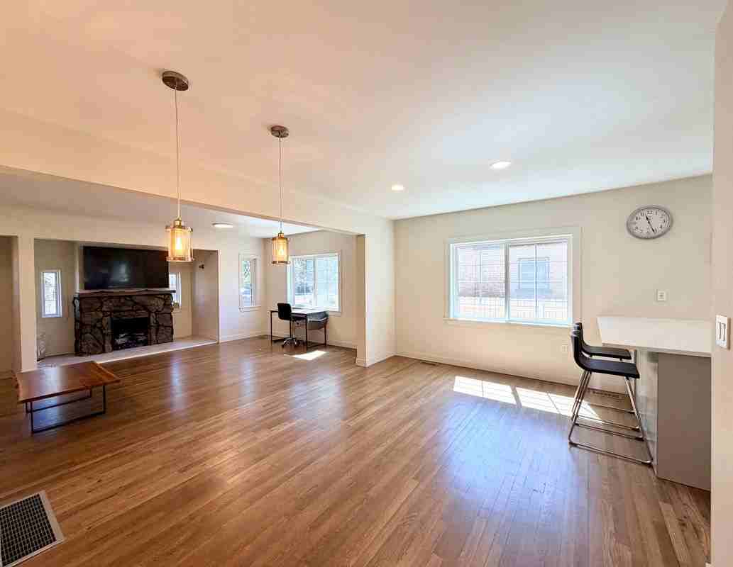 557 S University Blvd - Photo 4 of 27