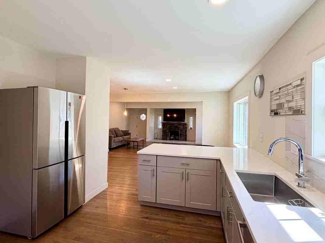 557 S University Blvd - Photo 5 of 27