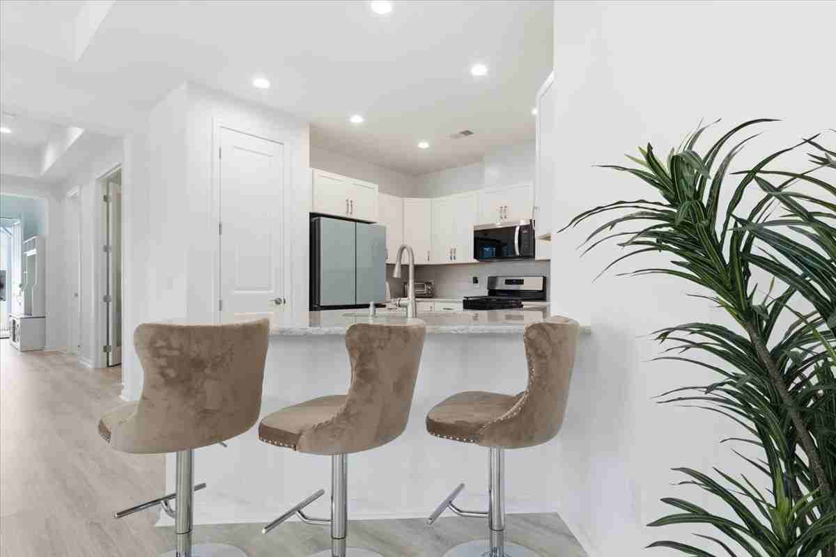 855 Weekend Ave - Photo 5 of 25