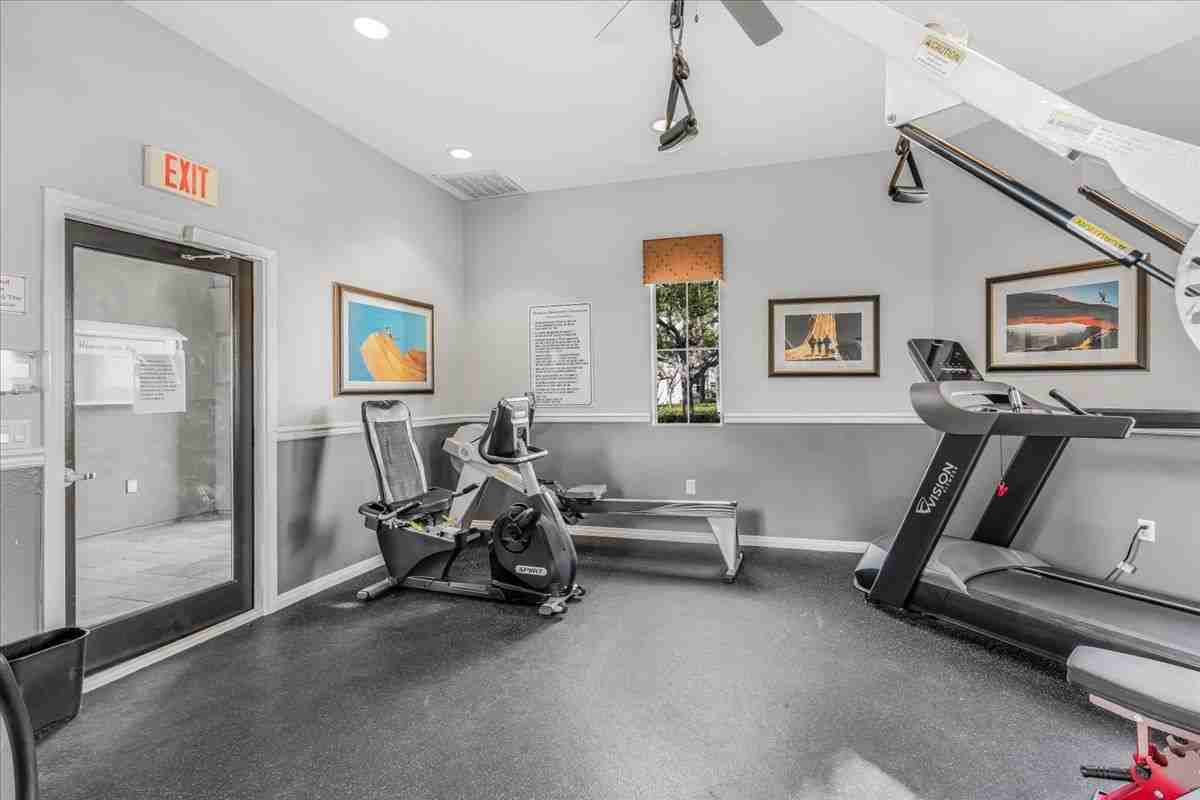 259 Riverdale Ct - Photo 6 of 48