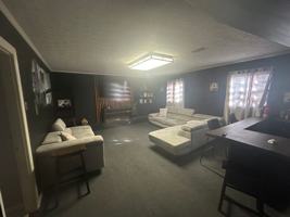 featured image of 3077 Laura Ln