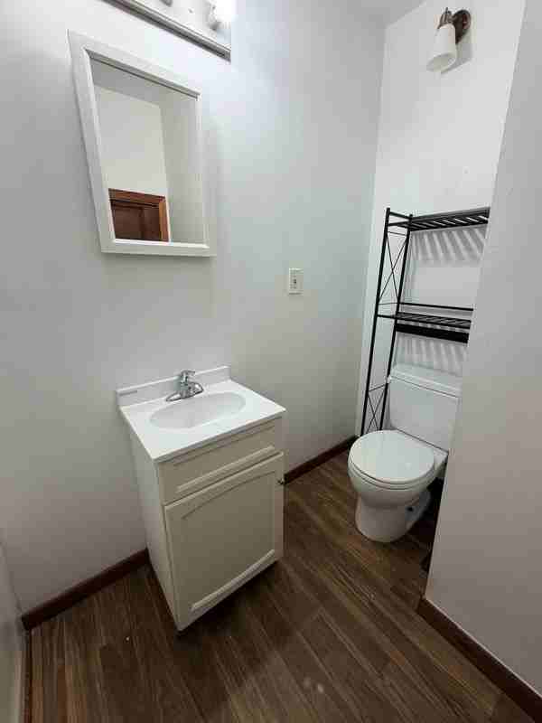 1030 Reaney Ave - Photo 5 of 12