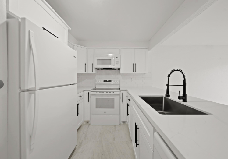 11650 Village Place Dr ##302 - Photo 5 of 11