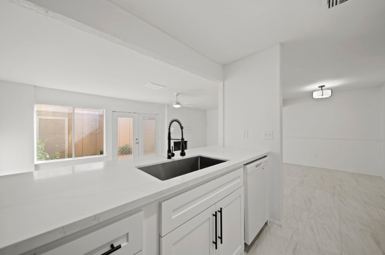 11650 Village Place Dr ##302 - Photo 6 of 11