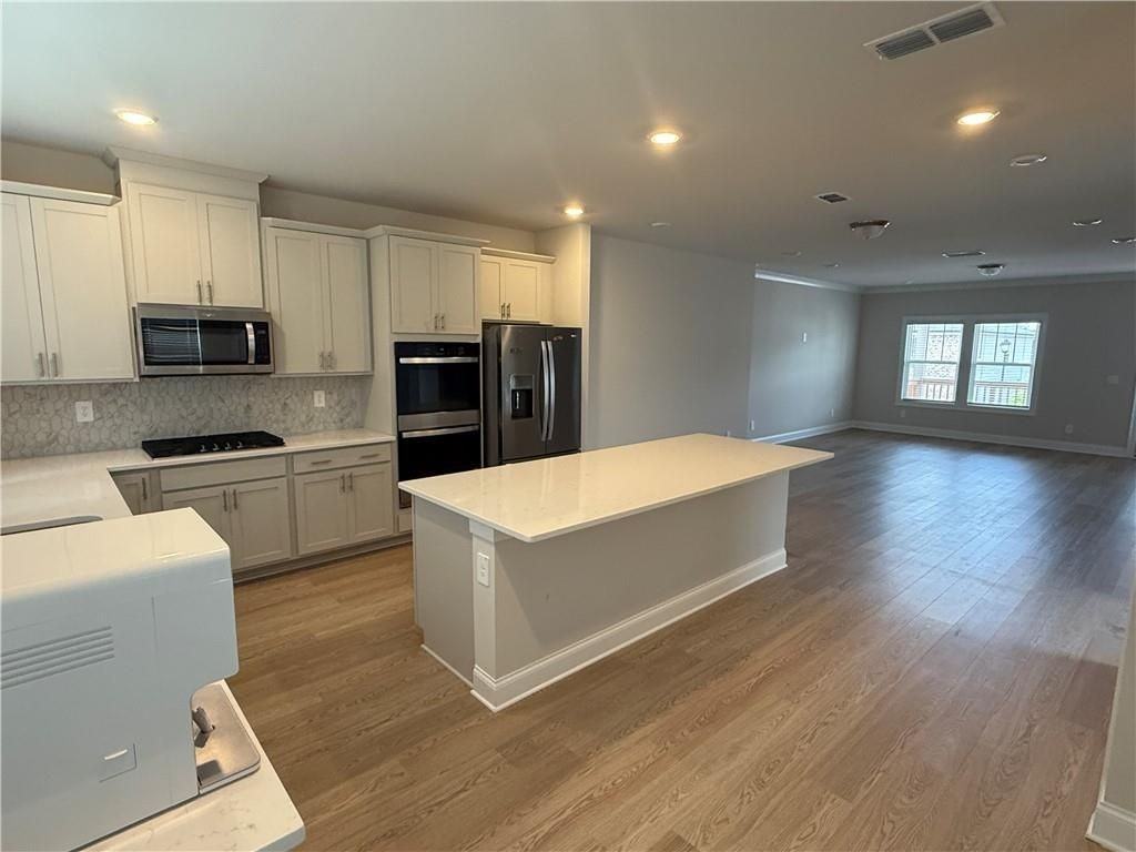 4739 Red Lion Pl - Photo 7 of 23