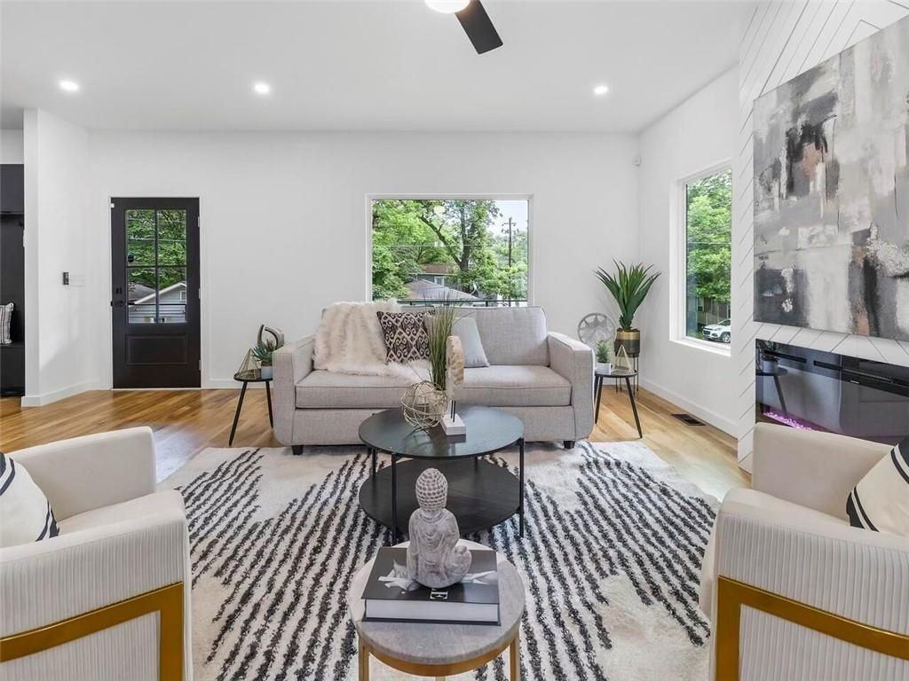 1065 Hubbard St Sw - Photo 4 of 20