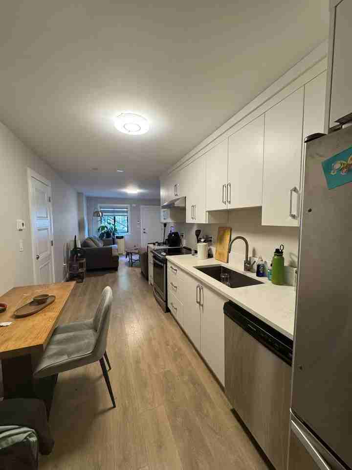 2240 Brookmount Avenue - Photo 4 of 6