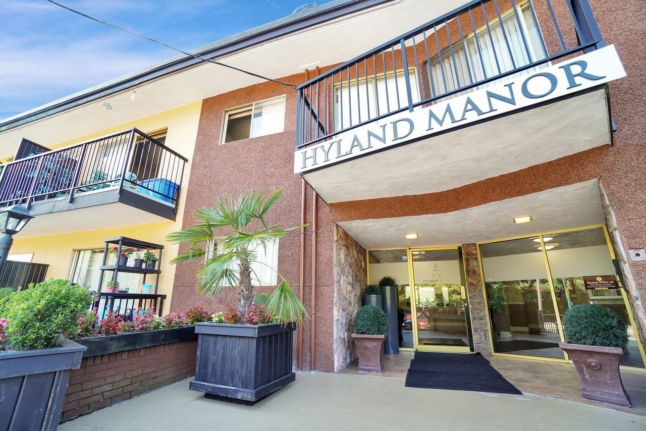 Hyland Manor Apartments - Photo 3 of 16