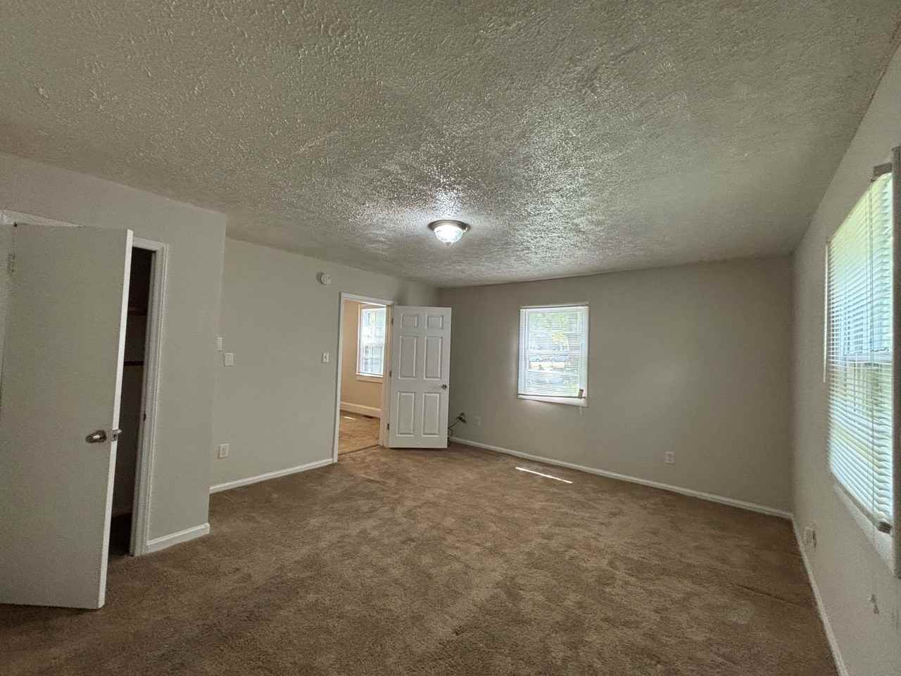 282 Windsor Dr - Photo 6 of 21