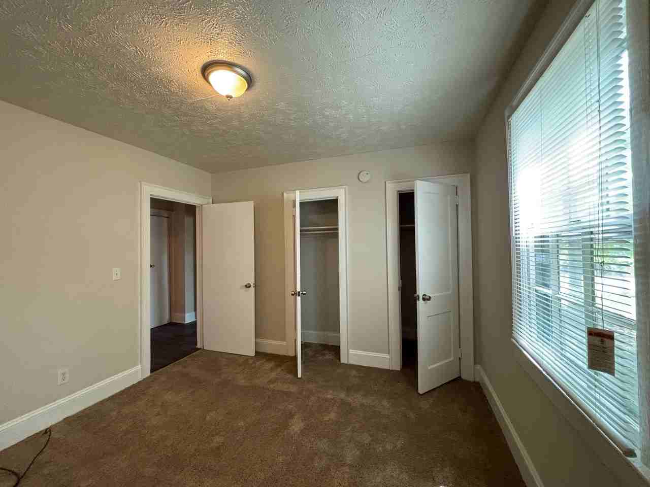 282 Windsor Dr - Photo 3 of 21