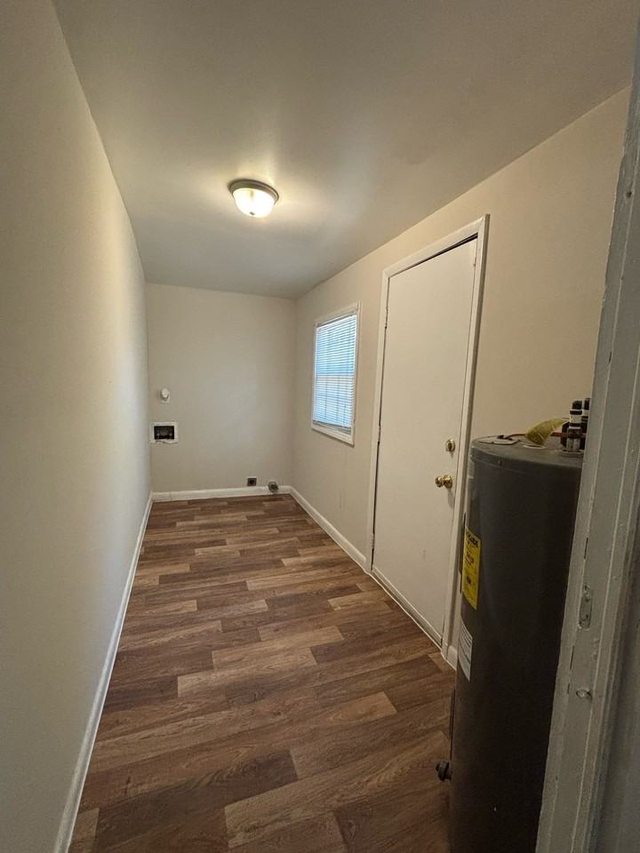 282 Windsor Dr - Photo 5 of 21