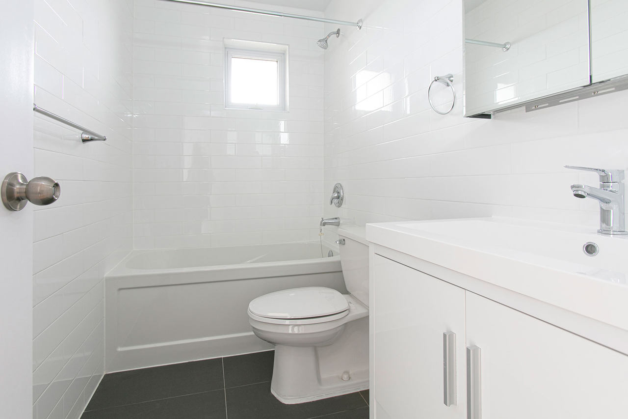 666 Spadina Ave - Photo 6 of 29