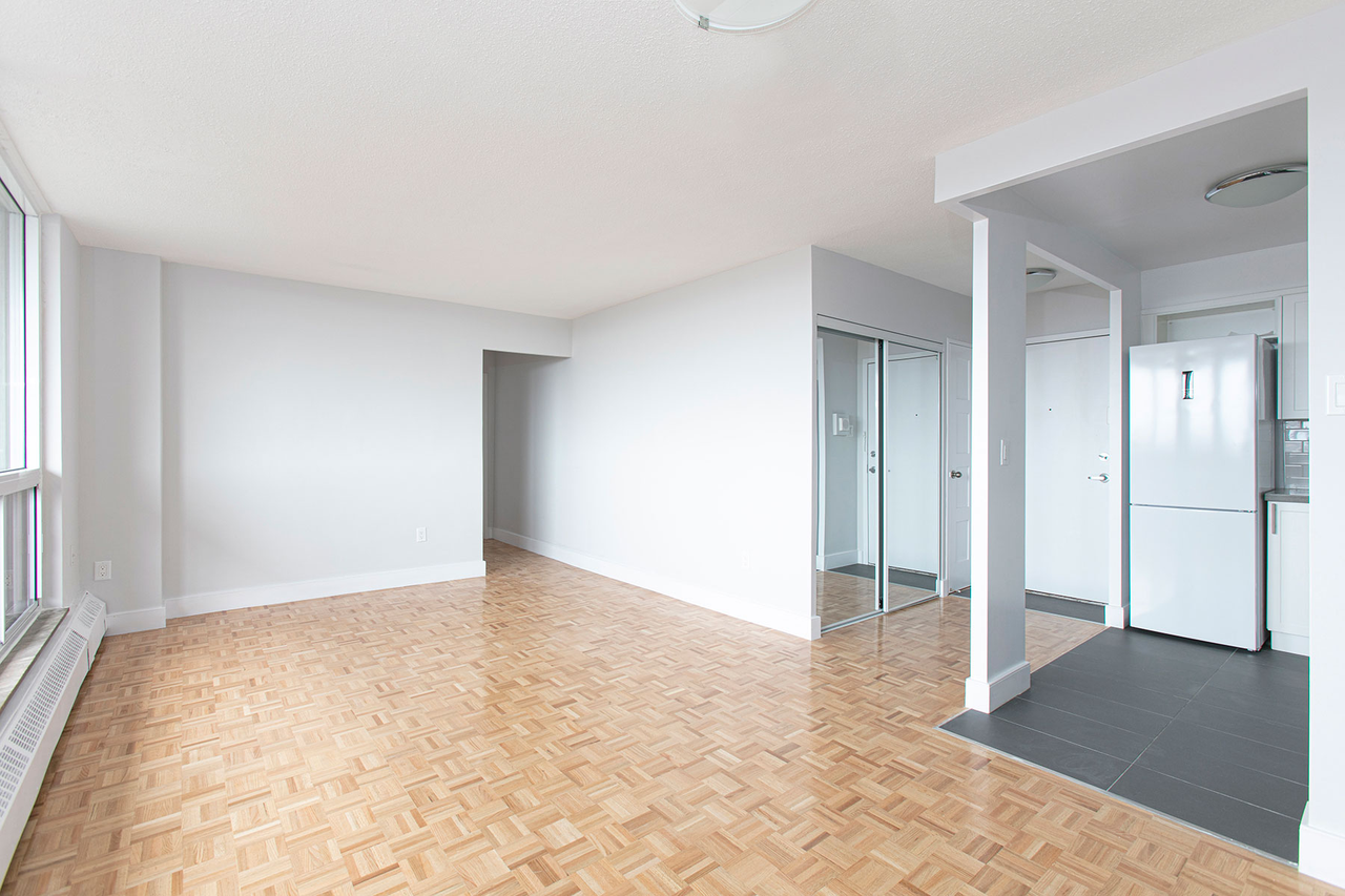 666 Spadina Ave - Photo 7 of 29