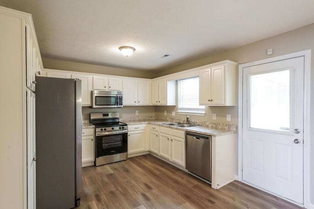 630 Butternut Trce - Photo 7 of 17