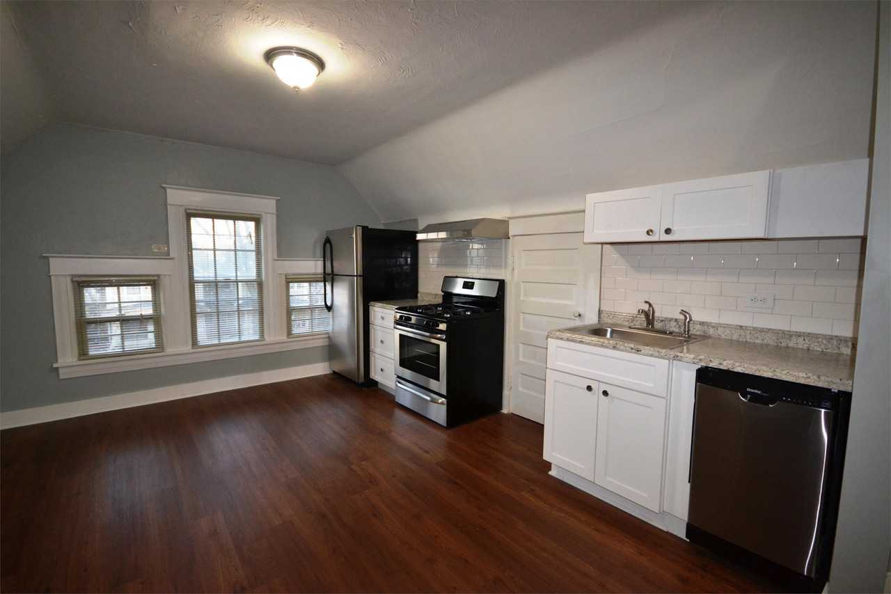3714 Walnut St #3 - Photo 5 of 12