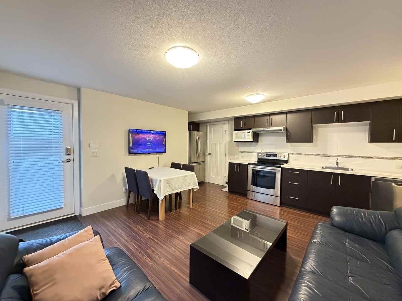 16769 22A Avenue - Photo 5 of 12