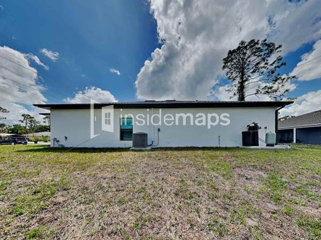 1133 Abrams Blvd - Photo 3 of 38