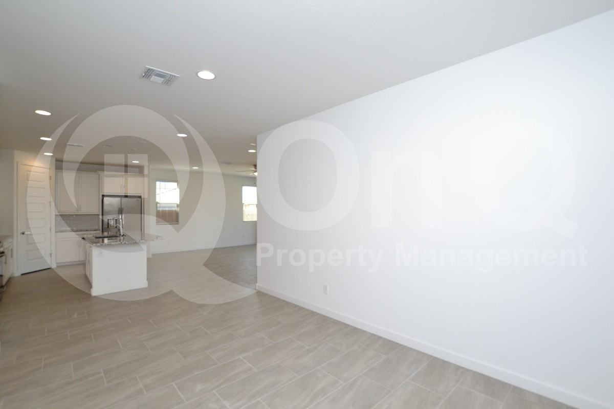 9326 W Heatherbrae Dr - Photo 7 of 23