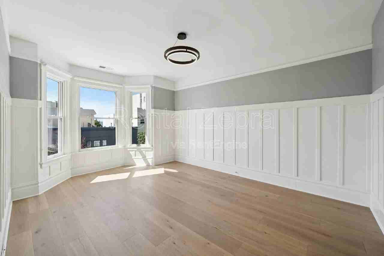 1192 Pacific Ave - Photo 7 of 34