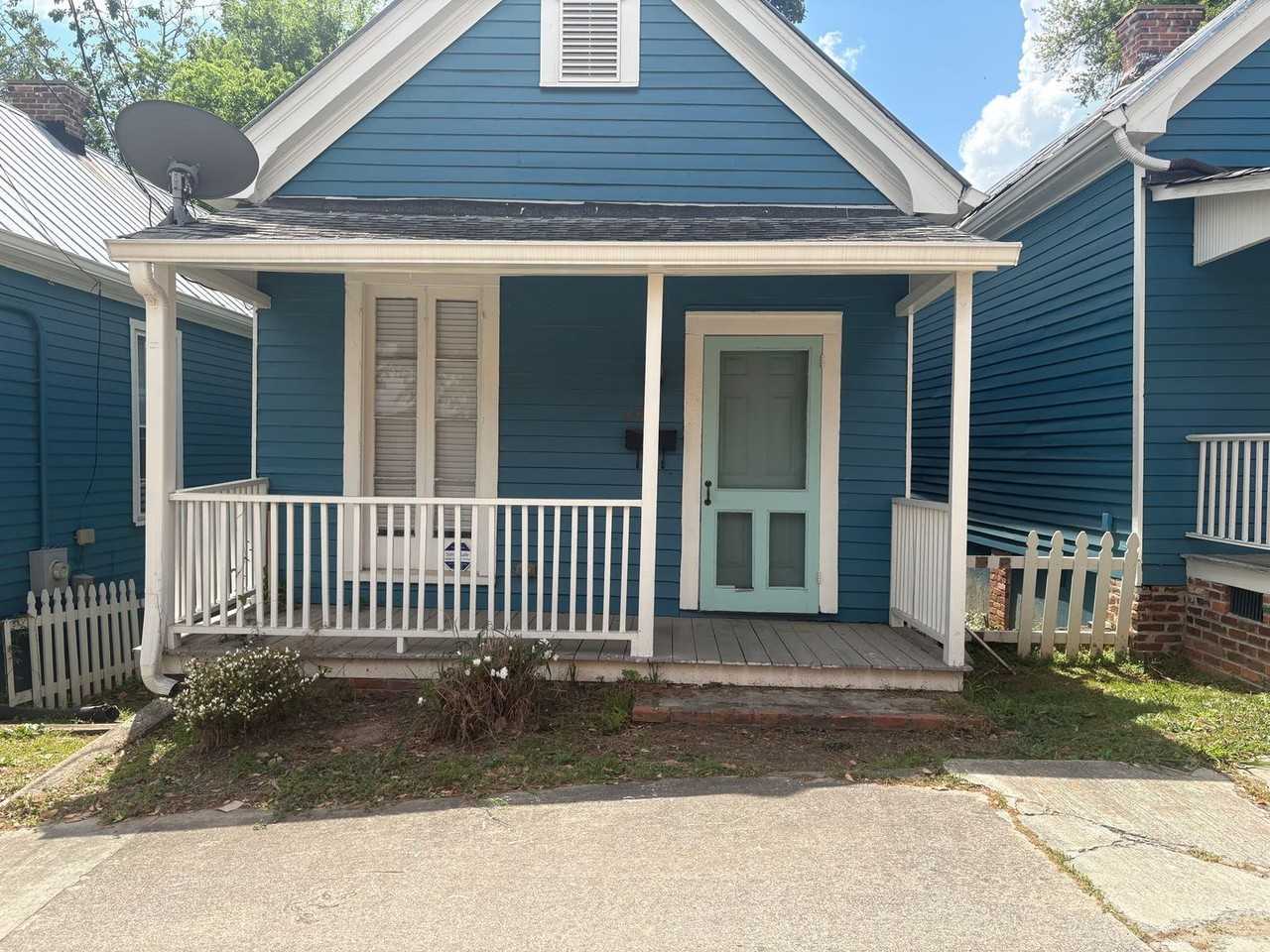 888 Walnut Street Ln - Photo 3 of 10